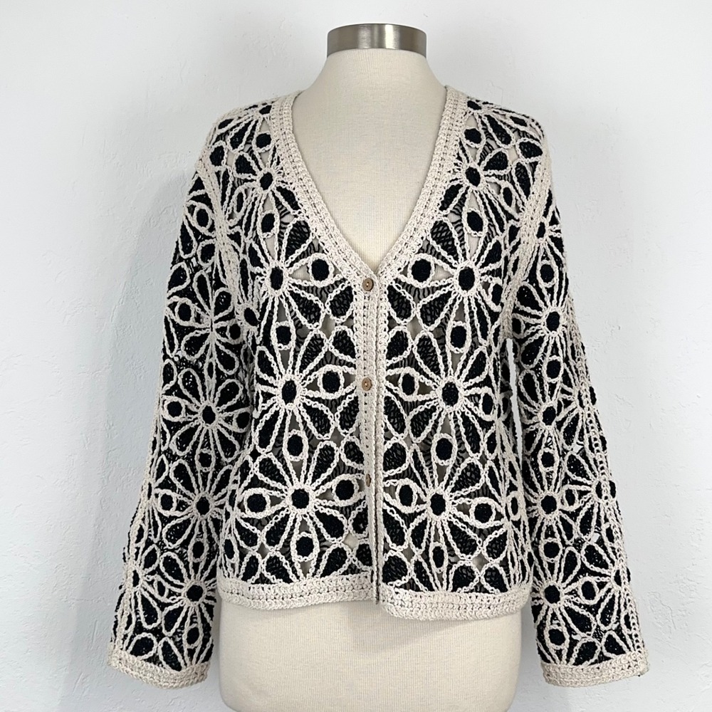 Solitaire Womens Boho Chic Cottage Cardigan Sz Large Floral Crochet Knit Button